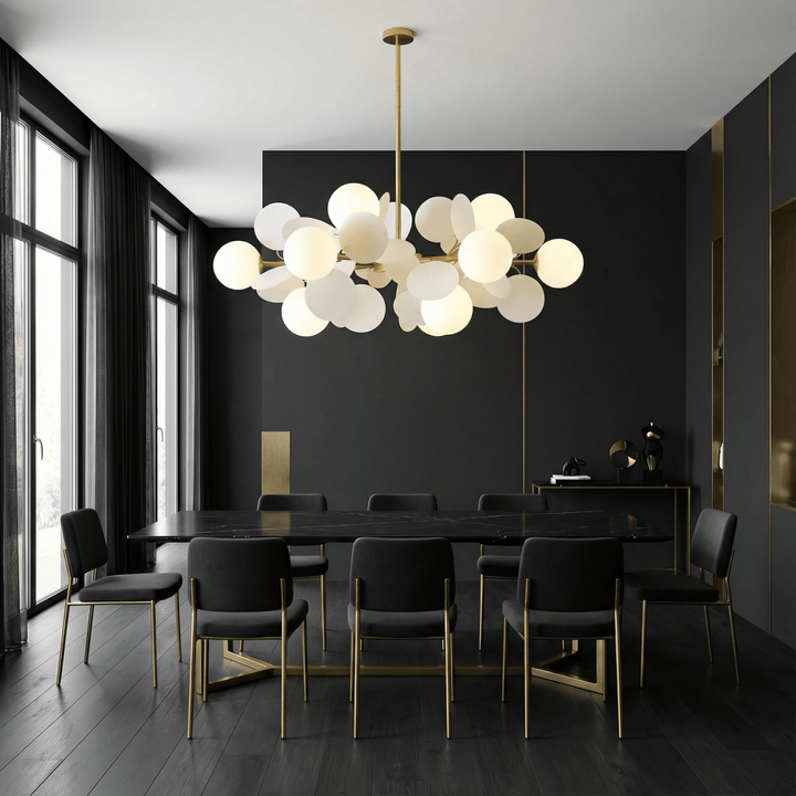 LumoraLicht Moderner Kronleuchter mit runden Glaskugeln - LumoraLicht